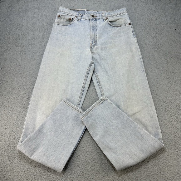Vintage Levis 550 Jeans Men's 33x32 Light Wash Denim 1992 USA Grunge Skate Retro - Picture 1 of 16